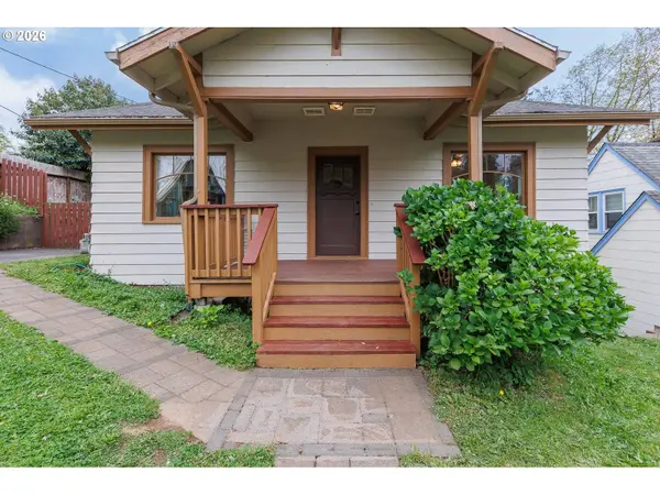565 SE 4TH ST, Toledo, OR 97391
