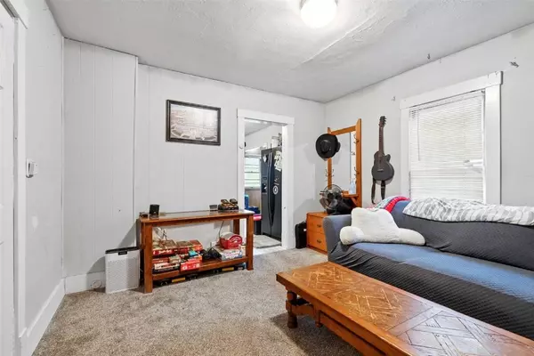 1116 21st AVE SW, Cedar Rapids, IA 52404