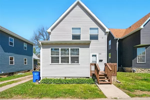 1644 A AVE NE, Cedar Rapids, IA 52402