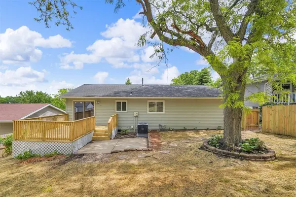 1418 26th ST NW, Cedar Rapids, IA 52405