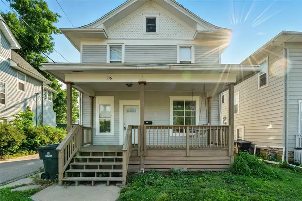 216 15th ST NE, Cedar Rapids, IA 52402