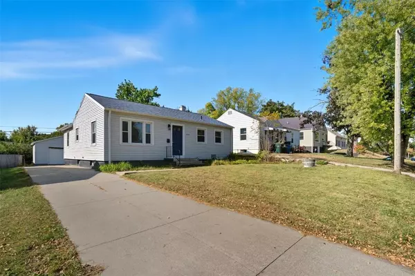 639 32nd ST SE, Cedar Rapids, IA 52403