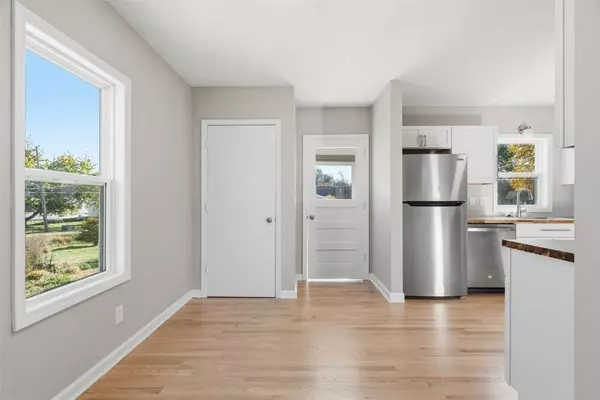 2019 G AVE NE, Cedar Rapids, IA 52402