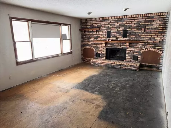 275 5th AVE, Marion, IA 52302