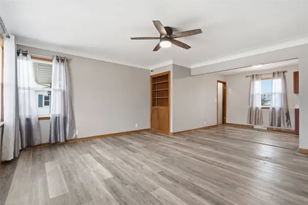 2710 Hickory DR SW, Cedar Rapids, IA 52404