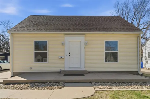 1111 33rd ST SE, Cedar Rapids, IA 52403