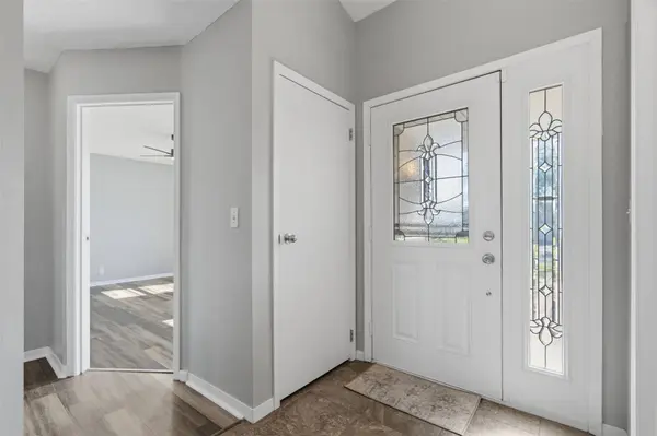 210 Stone Hedge DR NW, Cedar Rapids, IA 52405