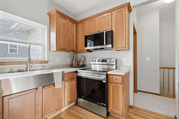 1623 Wolf DR NW, Cedar Rapids, IA 52405