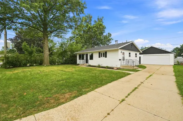 4402 Lee ST NE, Cedar Rapids, IA 52402