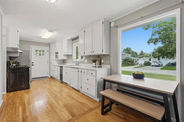4402 Lee ST NE, Cedar Rapids, IA 52402