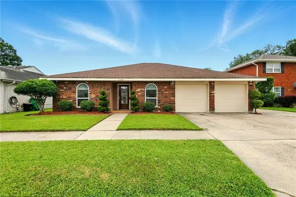 1900 WOODS DR, Metairie, LA 70001