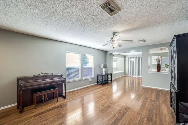 8115 Stagwood, San Antonio, TX 78254