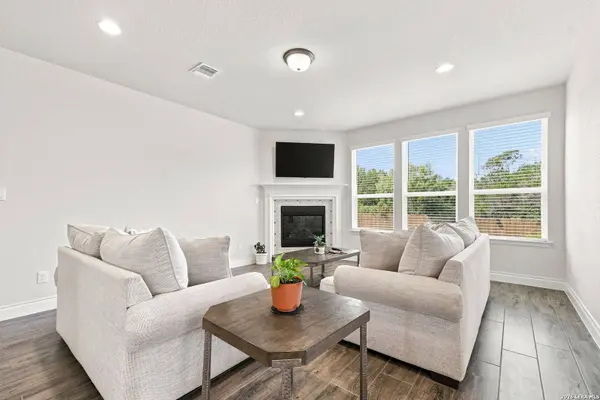 2290 STEERHEAD TRL, New Braunfels, TX 78132