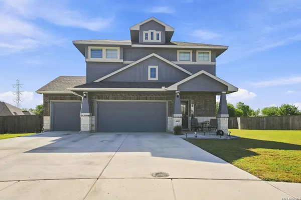 4902 Village