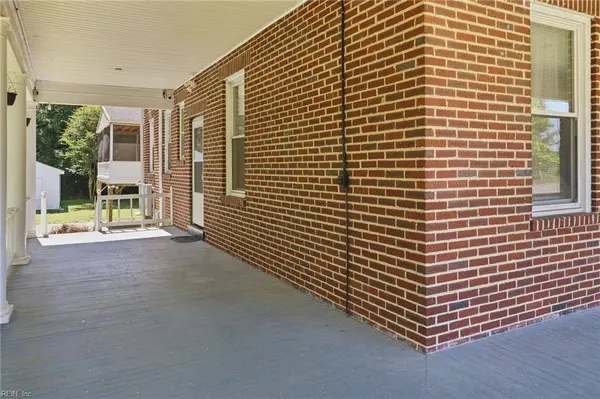 6753 S S Quay Road RD, Suffolk, VA 23437