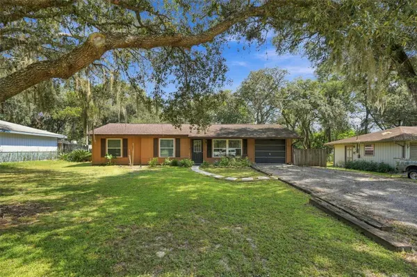 637 PRATT ST, Deland, FL 32720