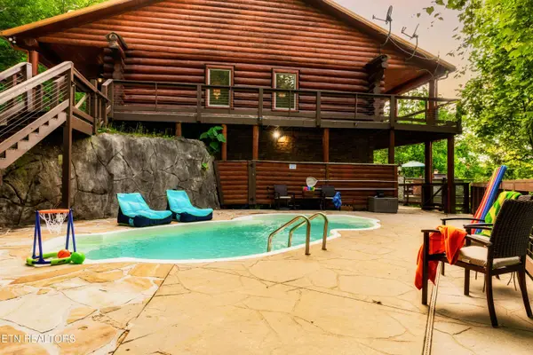 4314 Carolina Cove WAY, Pigeon Forge, TN 37863