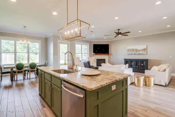 368 Goose Pointe Boulevard, Biloxi, MS 39531