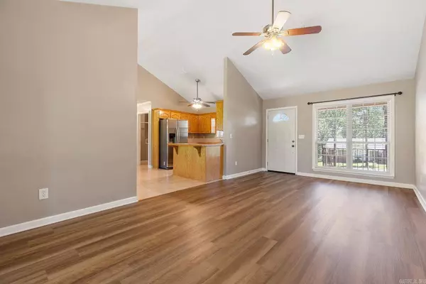 24 Sun Valley Drive, Cabot, AR 72023