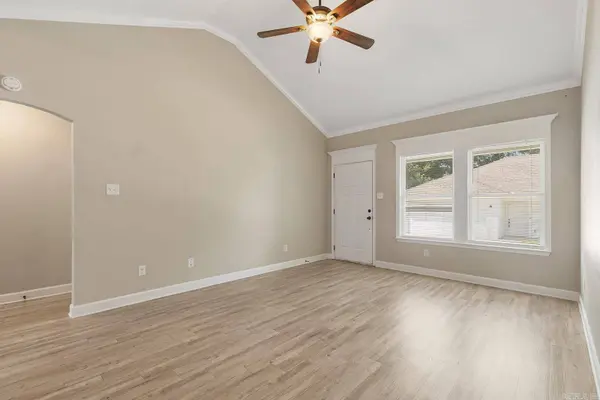 15 Woodhaven Drive, Cabot, AR 72023