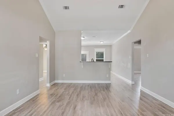 31 Woodhaven Drive, Cabot, AR 72023
