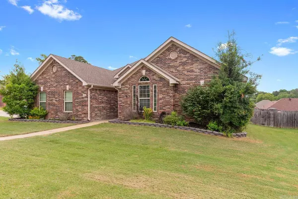 2104 Magna Carta Lane, Bryant, AR 72022