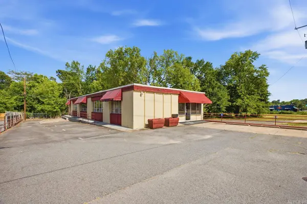 1601 S University Avenue, Little Rock, AR 72204