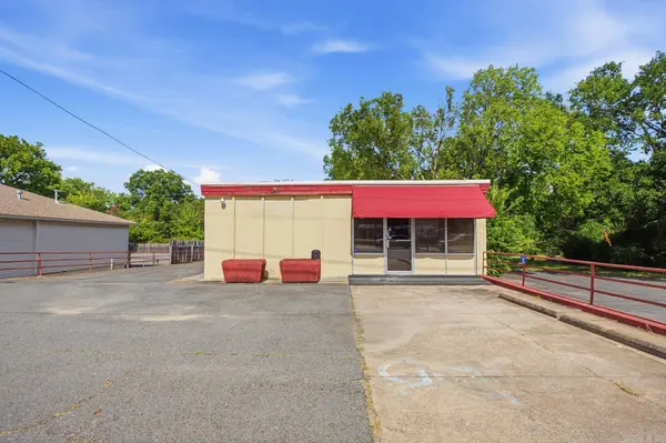 1601 S University Avenue, Little Rock, AR 72204