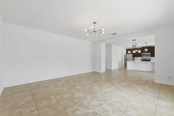 652 SAMUEL PL, Davenport, FL 33837
