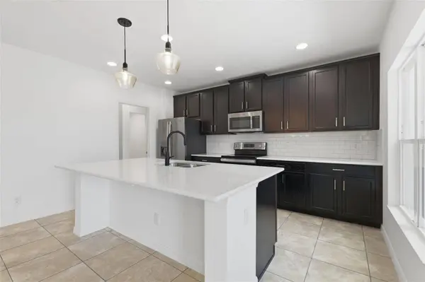 652 SAMUEL PL, Davenport, FL 33837