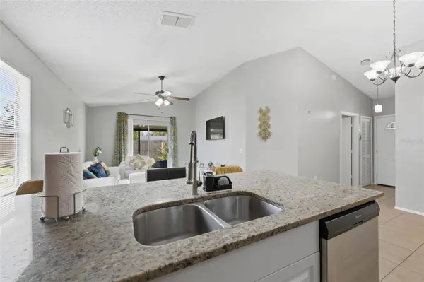 5230 FLORIDA HOLLY DR, Orlando, FL 32811