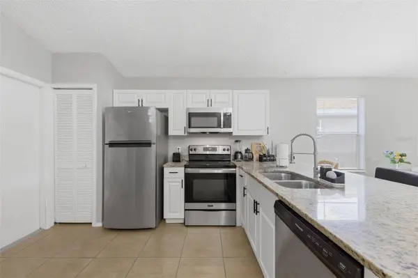 5230 FLORIDA HOLLY DR, Orlando, FL 32811