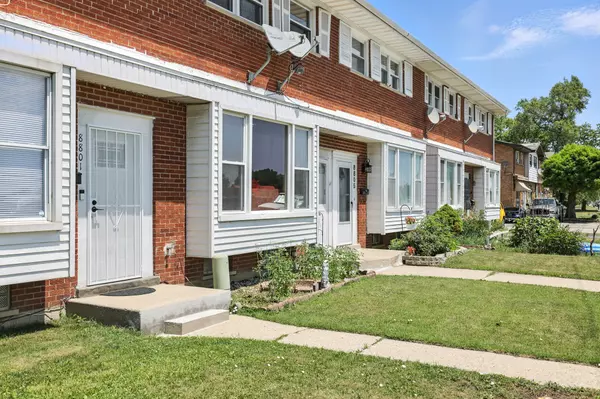 Niles, IL 60714-1606,8803 N Grand St