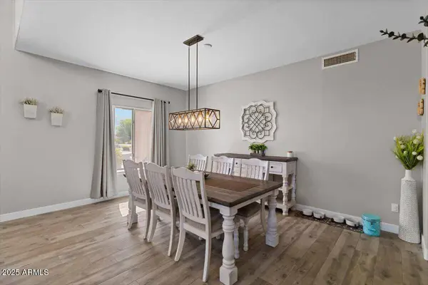21638 N 85TH Avenue, Peoria, AZ 85382