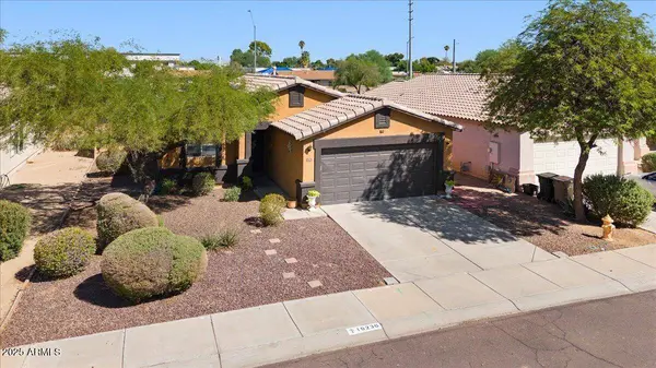 16236 W WOODLANDS Avenue, Goodyear, AZ 85338