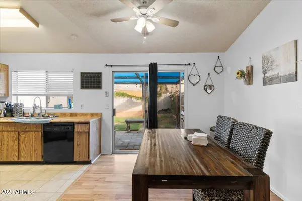 3004 W IRMA Lane, Phoenix, AZ 85027