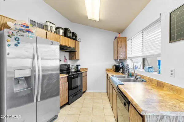 3004 W IRMA Lane, Phoenix, AZ 85027