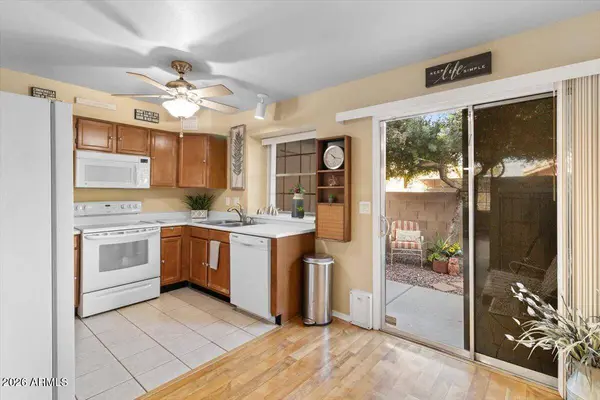 7905 W THUNDERBIRD Road #285, Peoria, AZ 85381