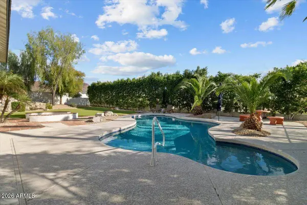 15615 N 8TH Place, Phoenix, AZ 85022