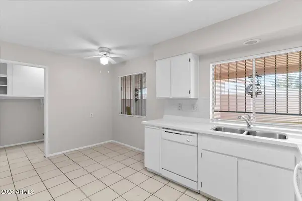 11007 W THUNDERBIRD Boulevard, Sun City, AZ 85351