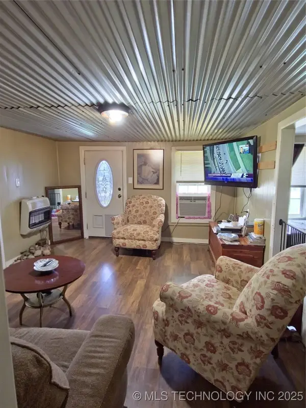 322 N Skinner AVE, Drumright, OK 74030