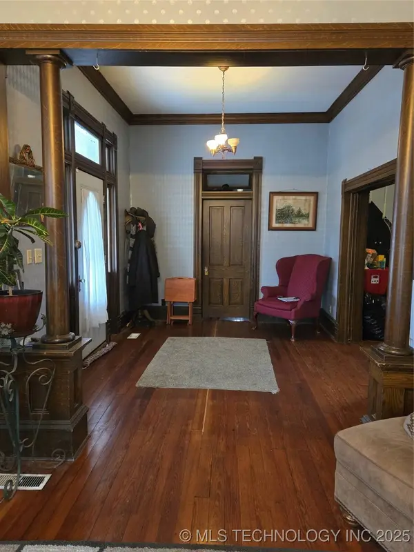 1308 SE 7th ST N, Wagoner, OK 74467