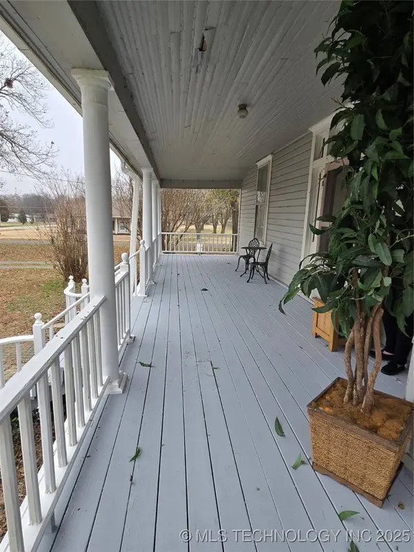 1308 SE 7th ST N, Wagoner, OK 74467