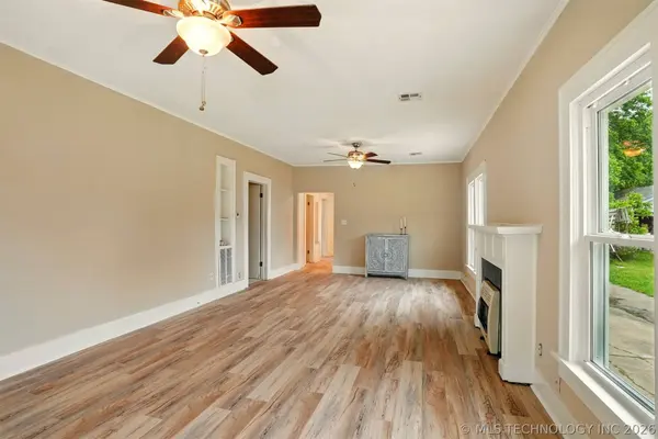 850 E Moses ST, Cushing, OK 74023