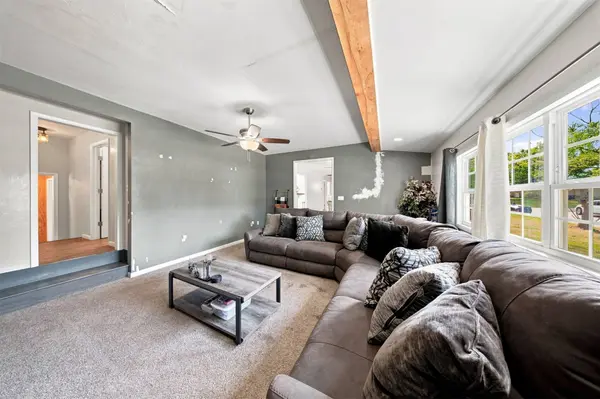 1408 E Cherry ST E, Cushing, OK 74023