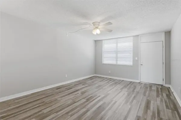 4895 BAY ST NE #110, St Petersburg, FL 33703