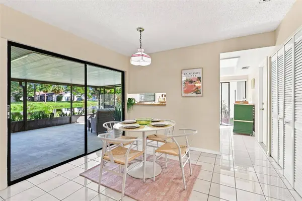 10311 CHADBOURNE DR, Tampa, FL 33624