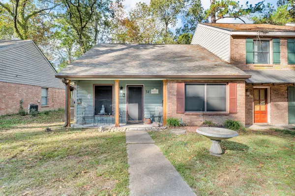 34 Hickory Knl, Hattiesburg, MS 39402