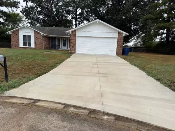 3316 Fresno Ct, Fort Smith, AR 72903-6151