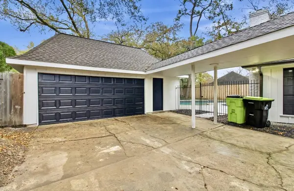 2823 W Pebble Beach DR, Missouri City, TX 77459